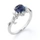 thumbnail image 4 of JeenMata Anillo de Compromiso Inspirado en la Naturaleza con Alejandrita de 1 Quilate Creada en Laboratorio con Corte en Forma de Cojín Engaste de 4 Puntas, Baño de Oro Blanco de 18 K sobre Plata, 4 of 6
