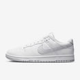 thumbnail image 1 of Zapatillas deportivas Nike Dunk Low de caña baja, informales, con diseño de Panda en blanco y negro, 1 of 5