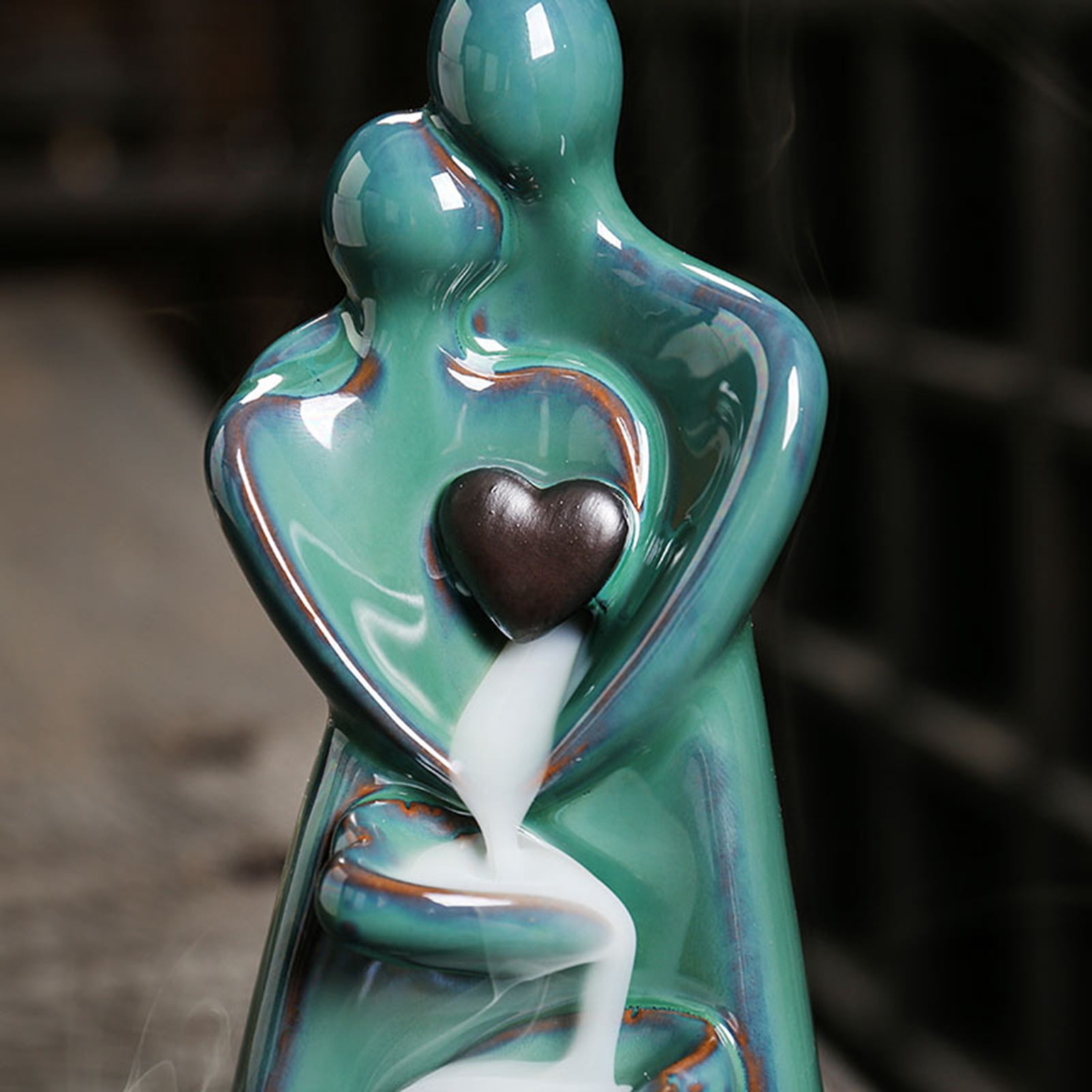 Dserhfy Waterfall Incense Burner Couple Hug Love Statue Model Ceramics Ornament Creative Air Freshener Handicraft Incense Cone Holder for Living Room Home Zen Decoration Valentine's Day Gift