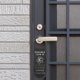 thumbnail image 1 of Nestingho Colgante De Puerta Para Sala De Reuniones En Cuero Negro Doble Lado Por Favor, 1 of 7