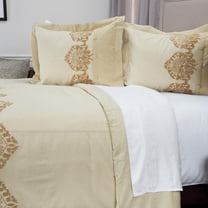 Rizzy Home Cotton 98"x98" White Solid with Floral Motif Bedding