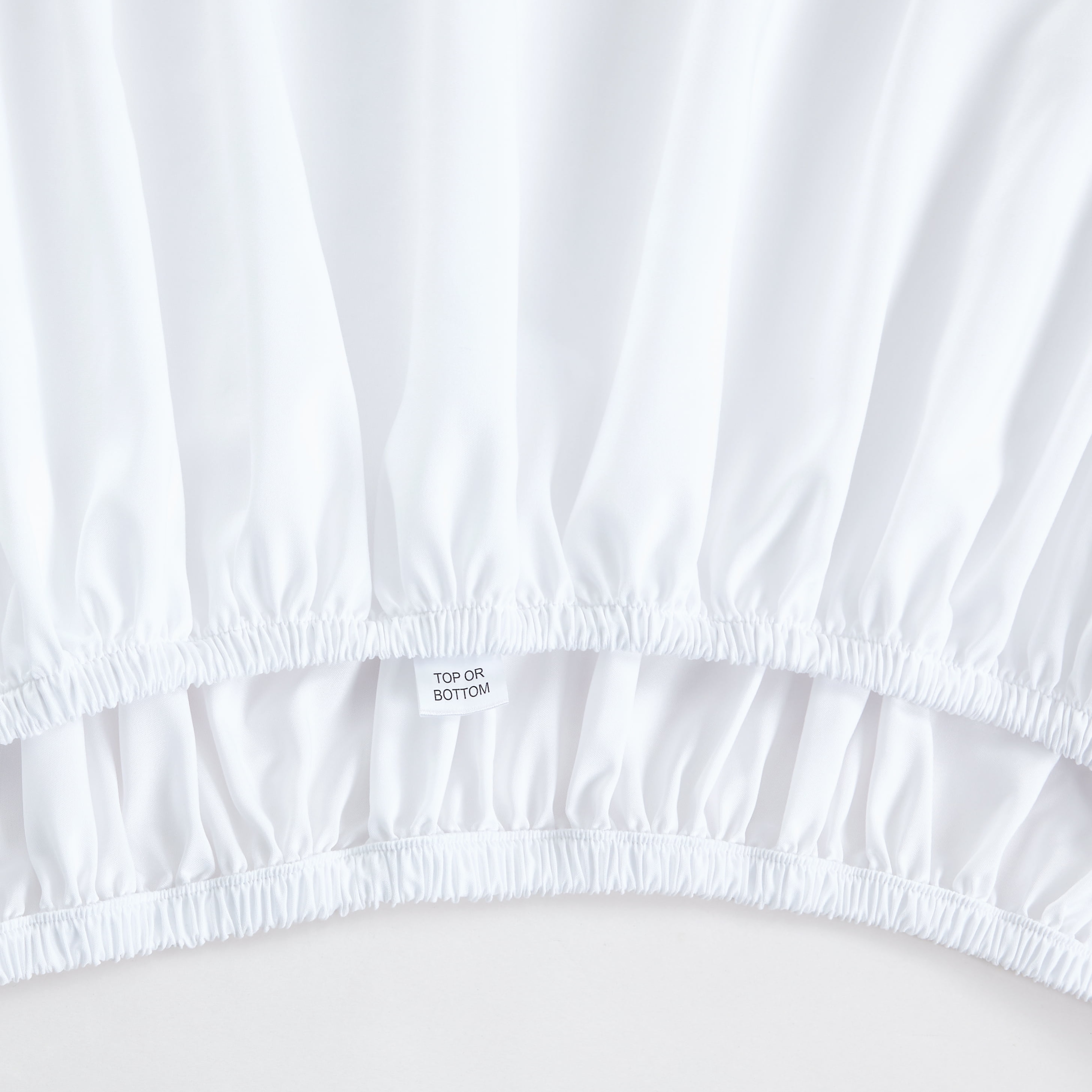Mainstays Super Soft Brushed Microfiber Queen Sheet Set, Arctic White photo 8