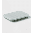 thumbnail image 3 of Bandeja de silicona para cubitos de hielo con 24 cavidades y tapa Room Essentials, 3 of 8