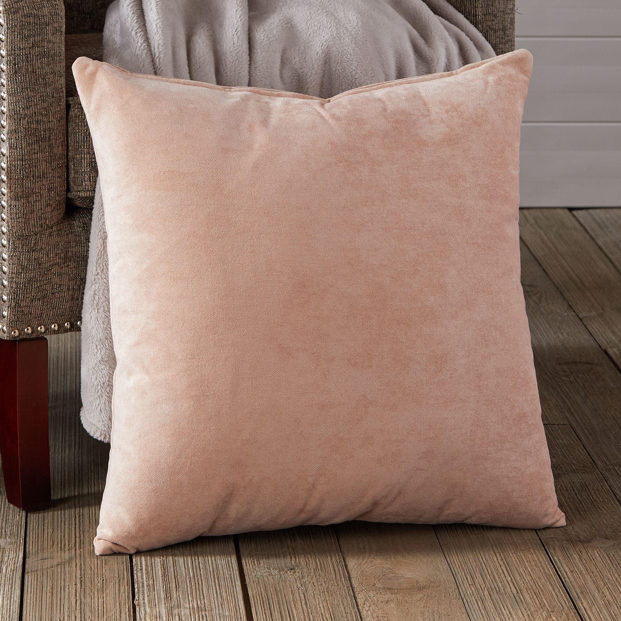 Greendale Home Fashions 24-in Rosedust Velvet Throw Pillow Cover