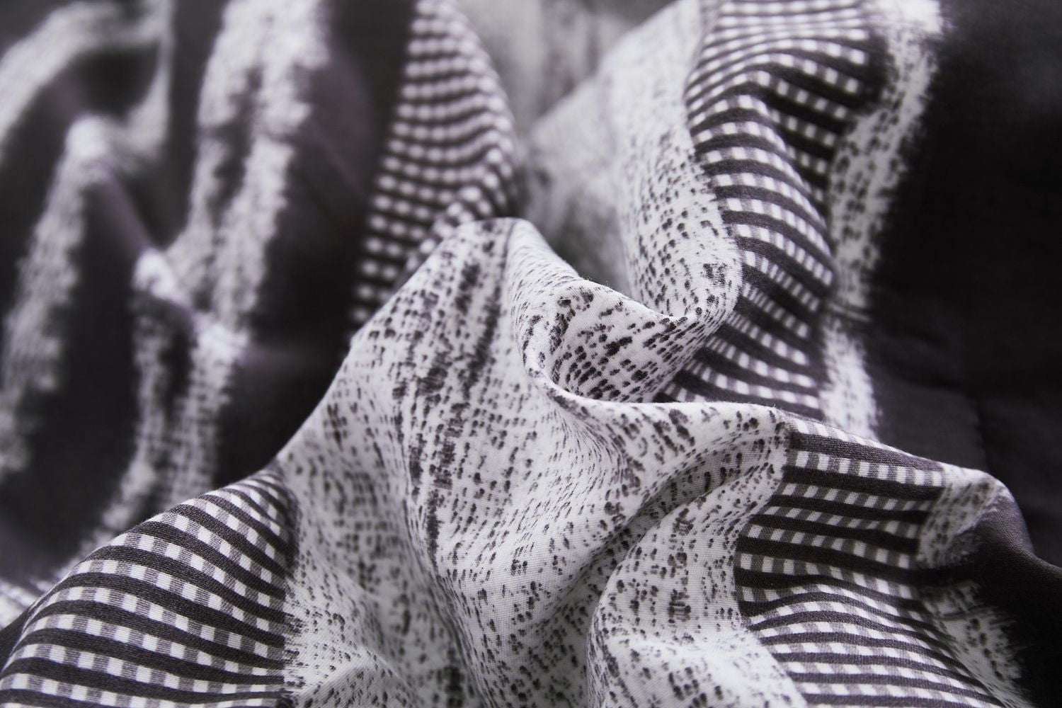 Chaps Plaid Midweight Comforter Set, Double/Queen