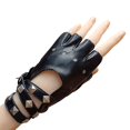 thumbnail image 3 of Guantes de cuero sin dedos de PU (1 par, negro)-- oso de fresa  Electrónica, 3 of 5