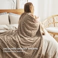 thumbnail image 3 of Manta de cama marrón supersuave y acogedora para mujer, 3 of 7