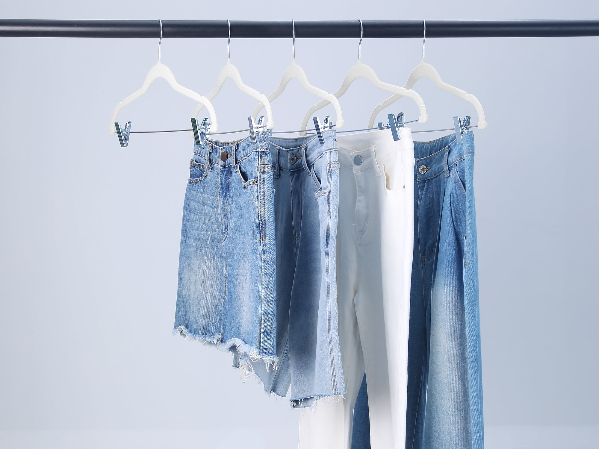 Unique Bargains Flocked Non-Slip Hangers with Pinch Clips 20 Packs White