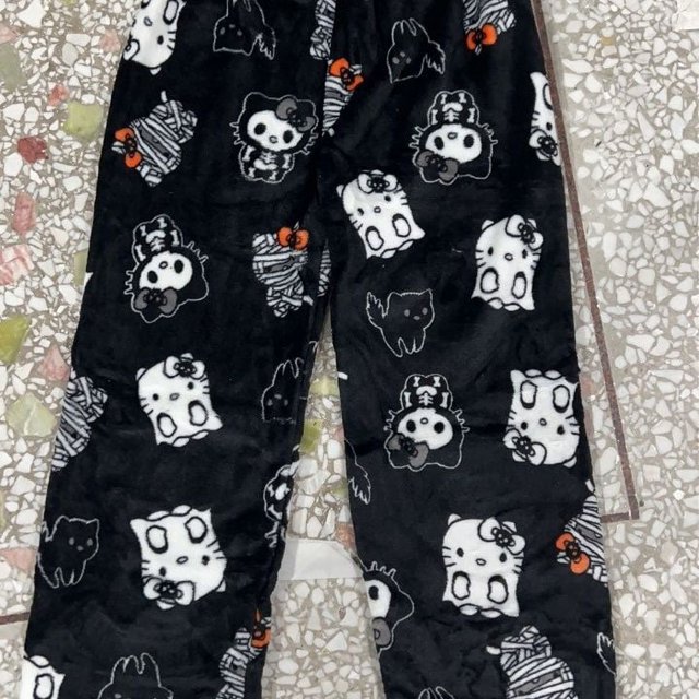 Pantalones de pijama de franela suave con dibujos animados de Hello Kitty de Sanrio para mujer, pantalones casuales estéticos Y2k, pantalones de casa de felpa bonitos, otoño e invierno