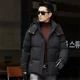 thumbnail image 5 of Chaqueta de plumón a juego de colores para hombre, chaquetas con capucha de plumón de pato, ropa de diseñador, chaquetas acolchadas ligeras para hombre, abrigos de invierno para hombre, 5 of 5