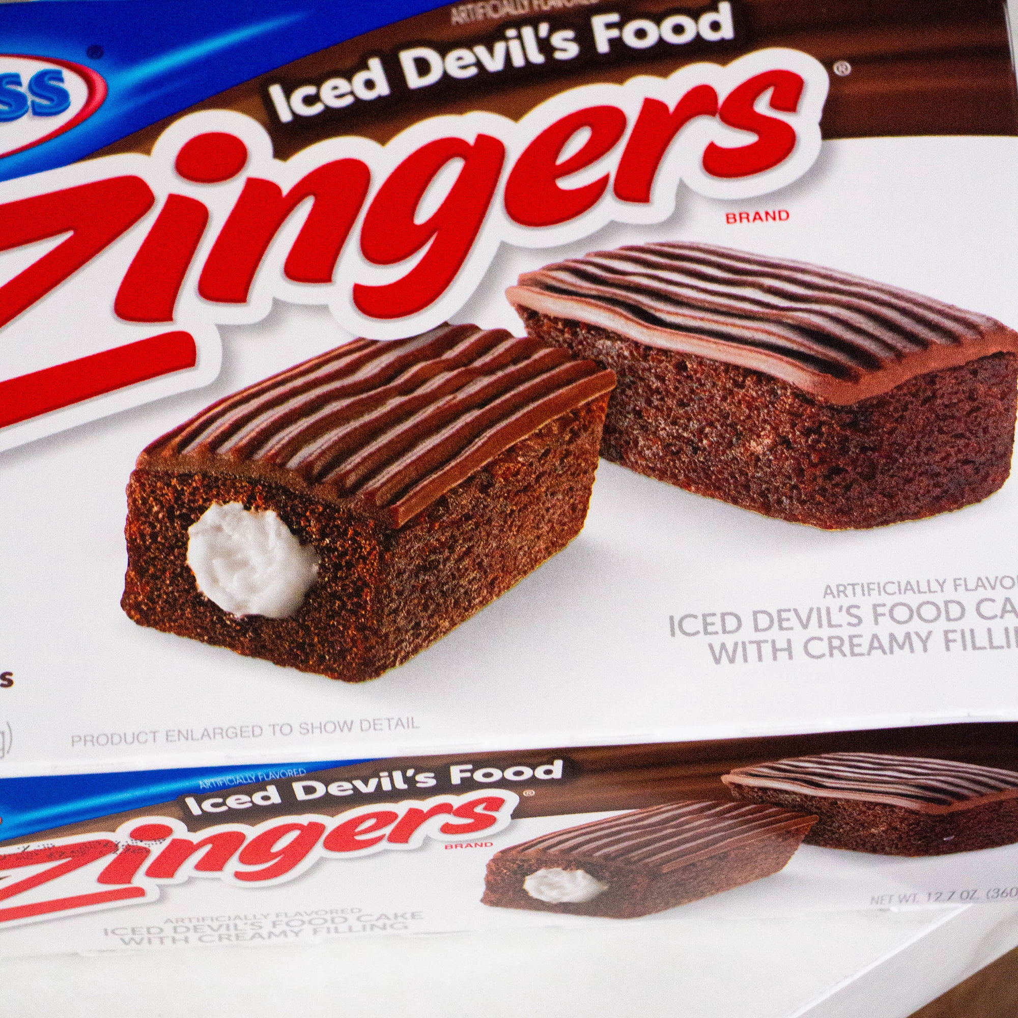 Hostess Zingers Combo - Iced Vanilla (10ct, 2 pk) - Devil's Food (10ct, 2pk) - Sweet & Salty Kettle Popcorn (1, 5.5oz bag) - Bundled by Noblecrunch - 5 Items Total