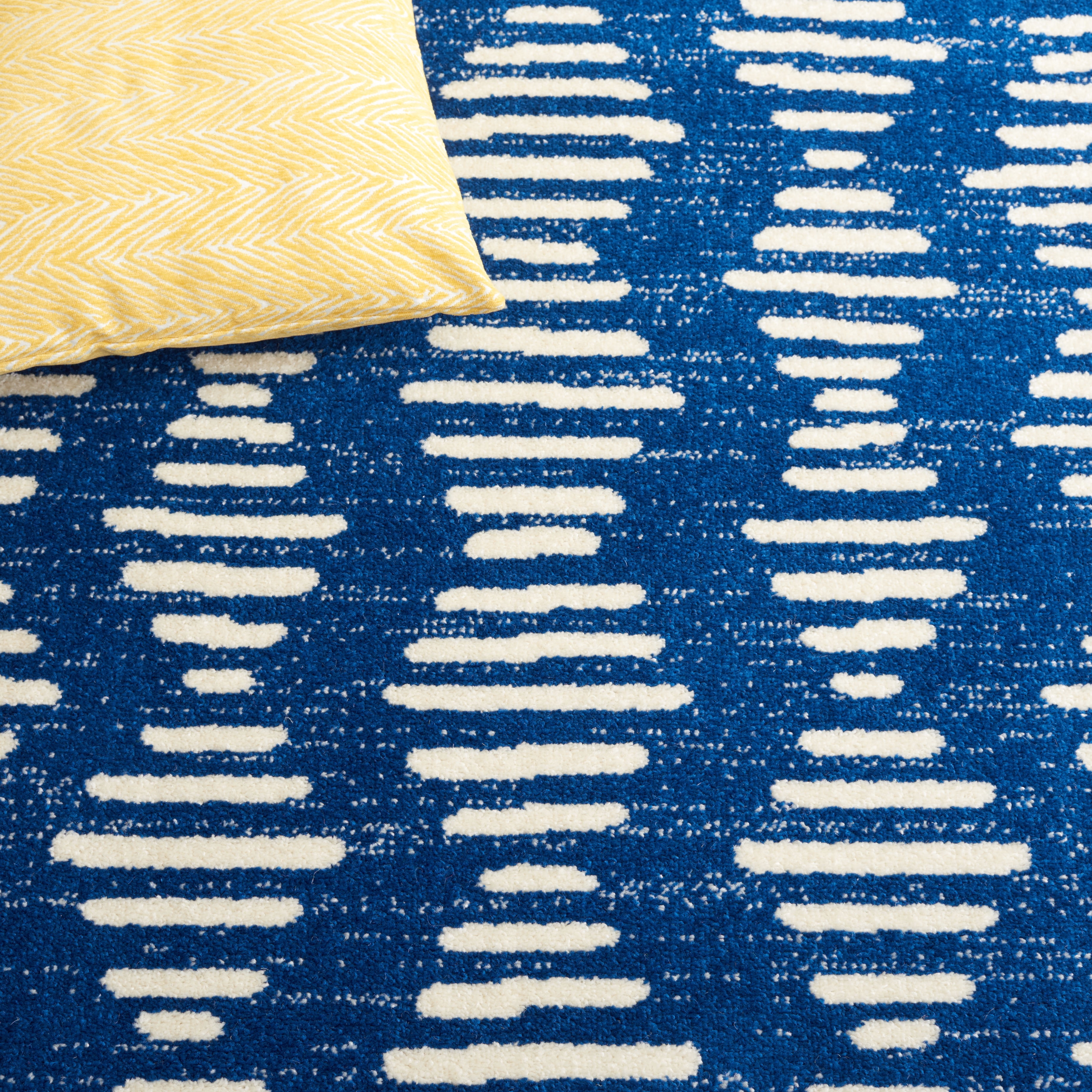SAFAVIEH Tulum Lancaster Geometric Striped Area Rug, Navy/Ivory, 9' x 12'