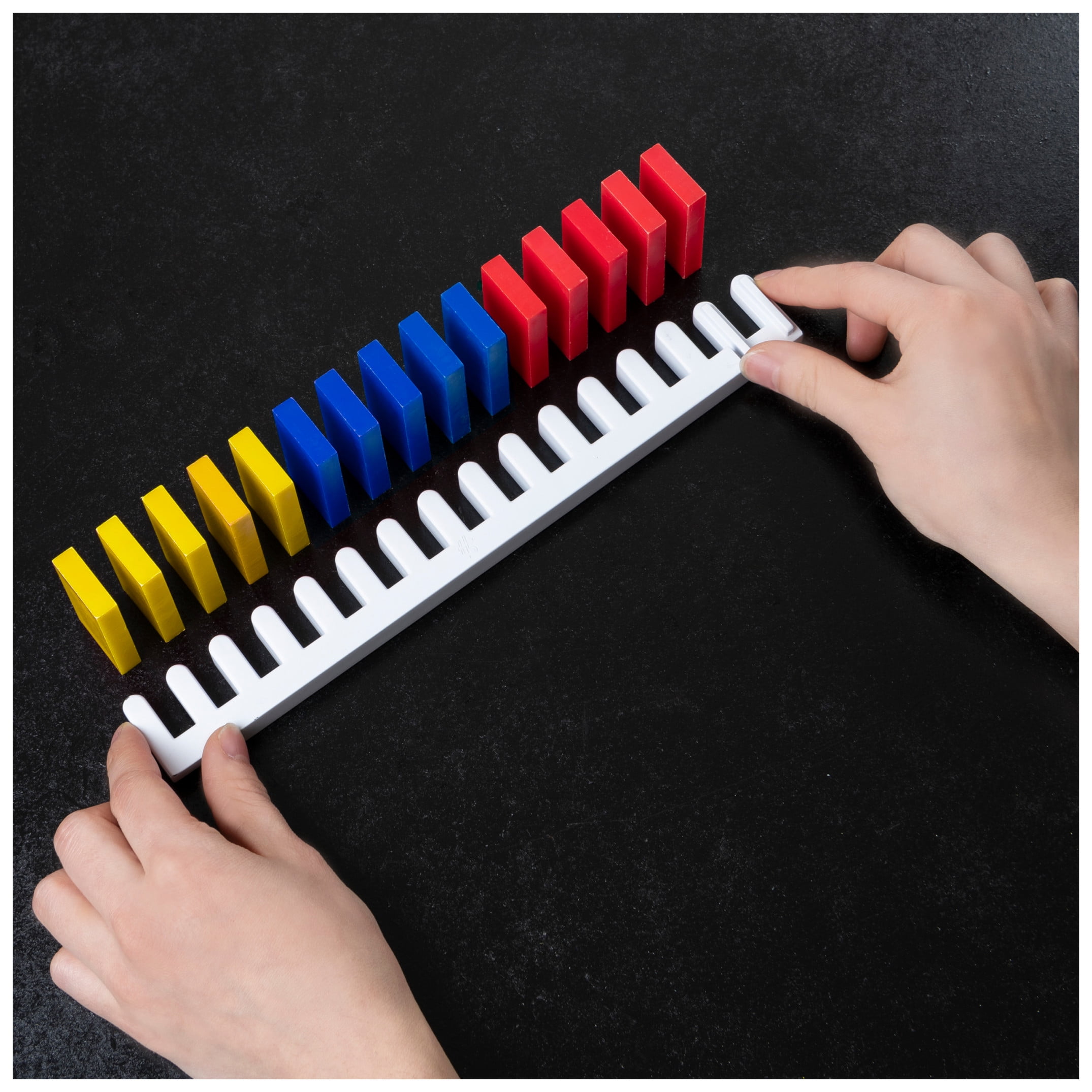 Spin Master Games, Lily Hevesh H5 Domino Creations 100-Piece Dominoes Set, Kids Games, Building Toys, Classic Game, Dominoes for Adults, Ages 5+