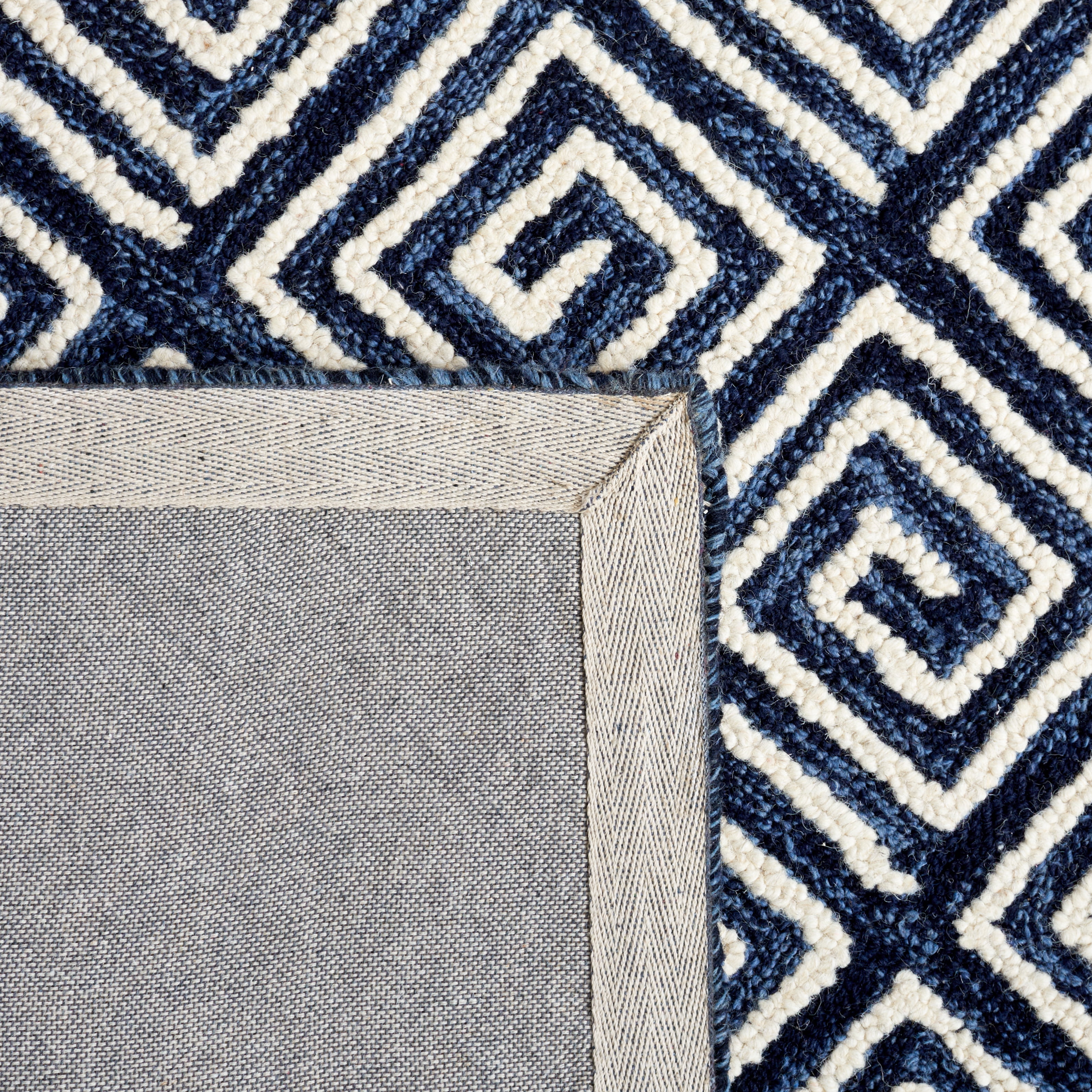 SAFAVIEH Metro Lauressa Geometric Area Rug, Navy/Ivory, 6' x 6' Round