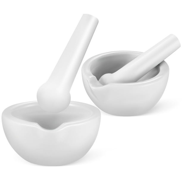 2 juegos de morteros y majas de porcelana, molinillos de hierbas de porcelana, cuencos para moler condimentos y hierbas.