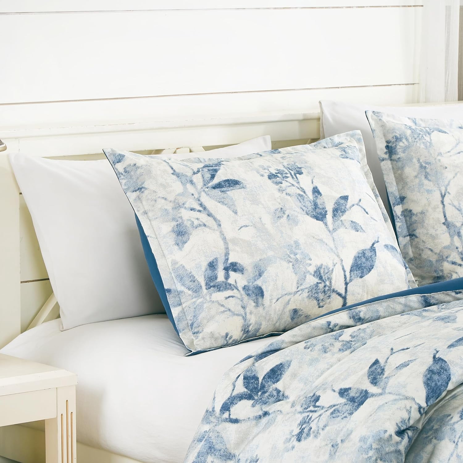 Chezmoi Collection Monica 3-Piece Boho Floral Comforter Set, Queen, Blue Gray White Tropical Flower Textured Printed Microfiber Lightweight Bedding Set