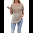 thumbnail image 2 of Blusas de Corta con Cuello Redondo y Botones para Mujer, y Verano 2025 Caqui L, 2 of 10