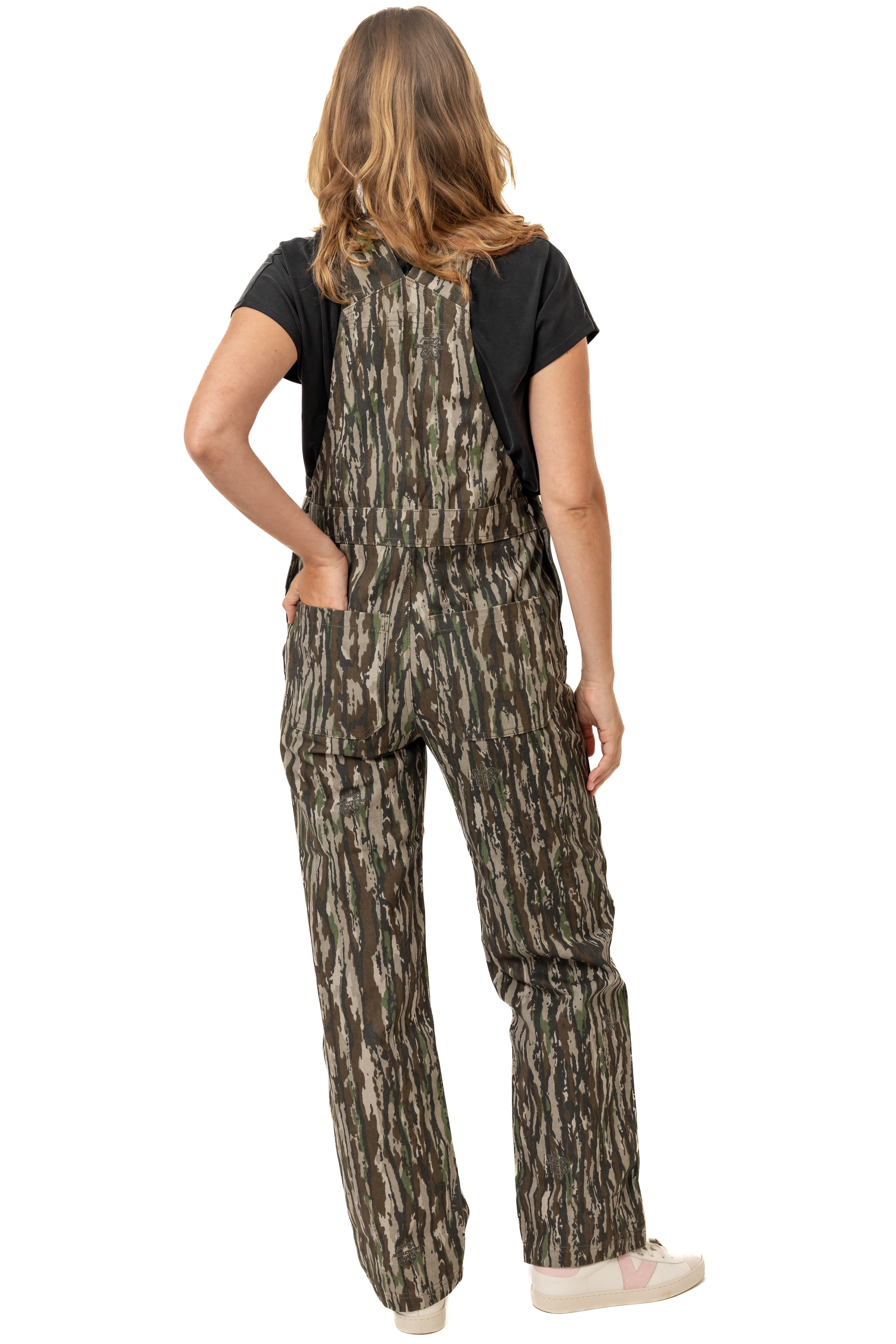 Realtree Women's Camo Hunting Cotton Bib Overalls, All-season Uninsulated Camouflage Bib Overalls for Outdoor Activities