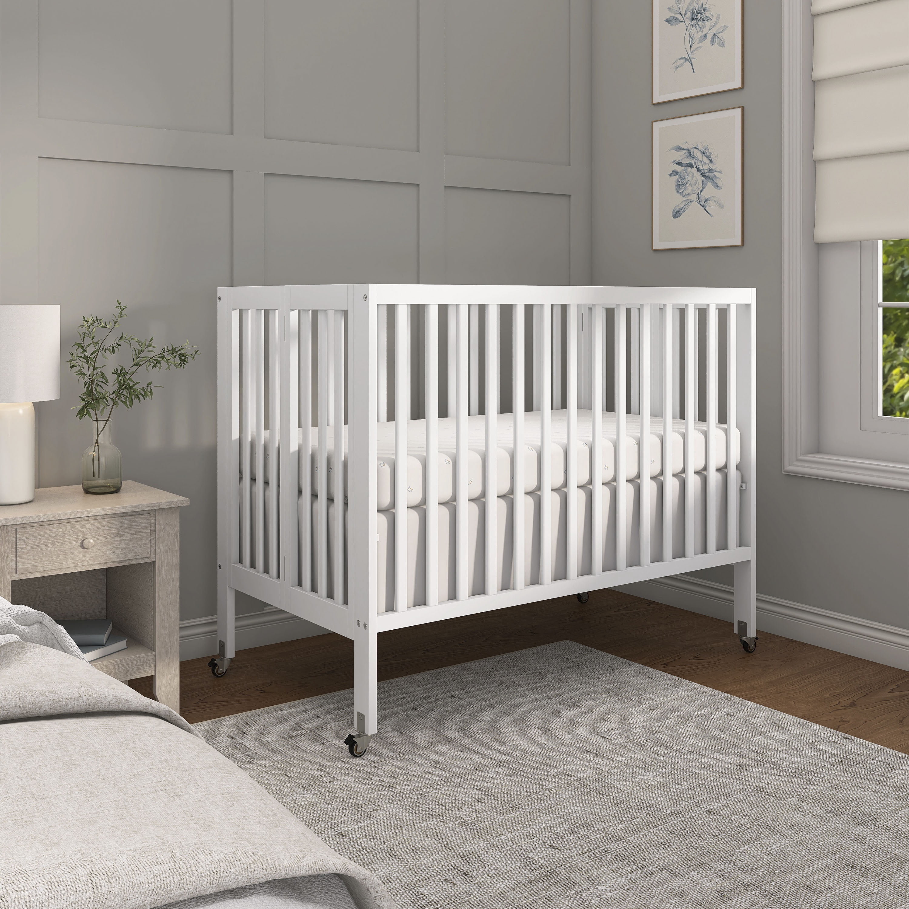 Dream On Me Quinn Full-Size Folding Crib, Removable Wheels, Modern Nursey, Adjustable Mattress Support, Patent Folding System in White