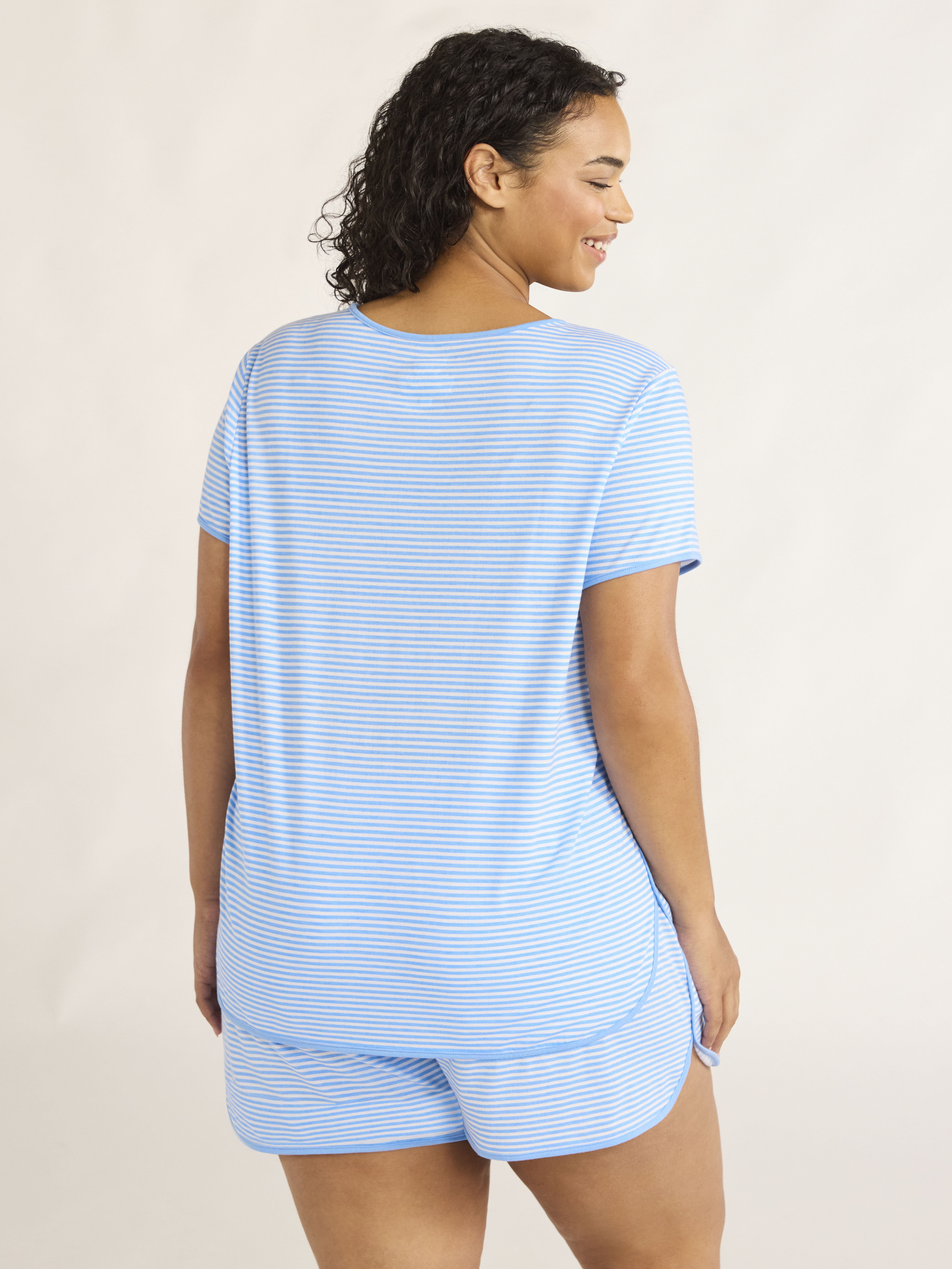 Joyspun Women's and Women’s Plus Lightweight Sleep Tee and Shorts Set, 2-Piece, Sizes XS to 3X