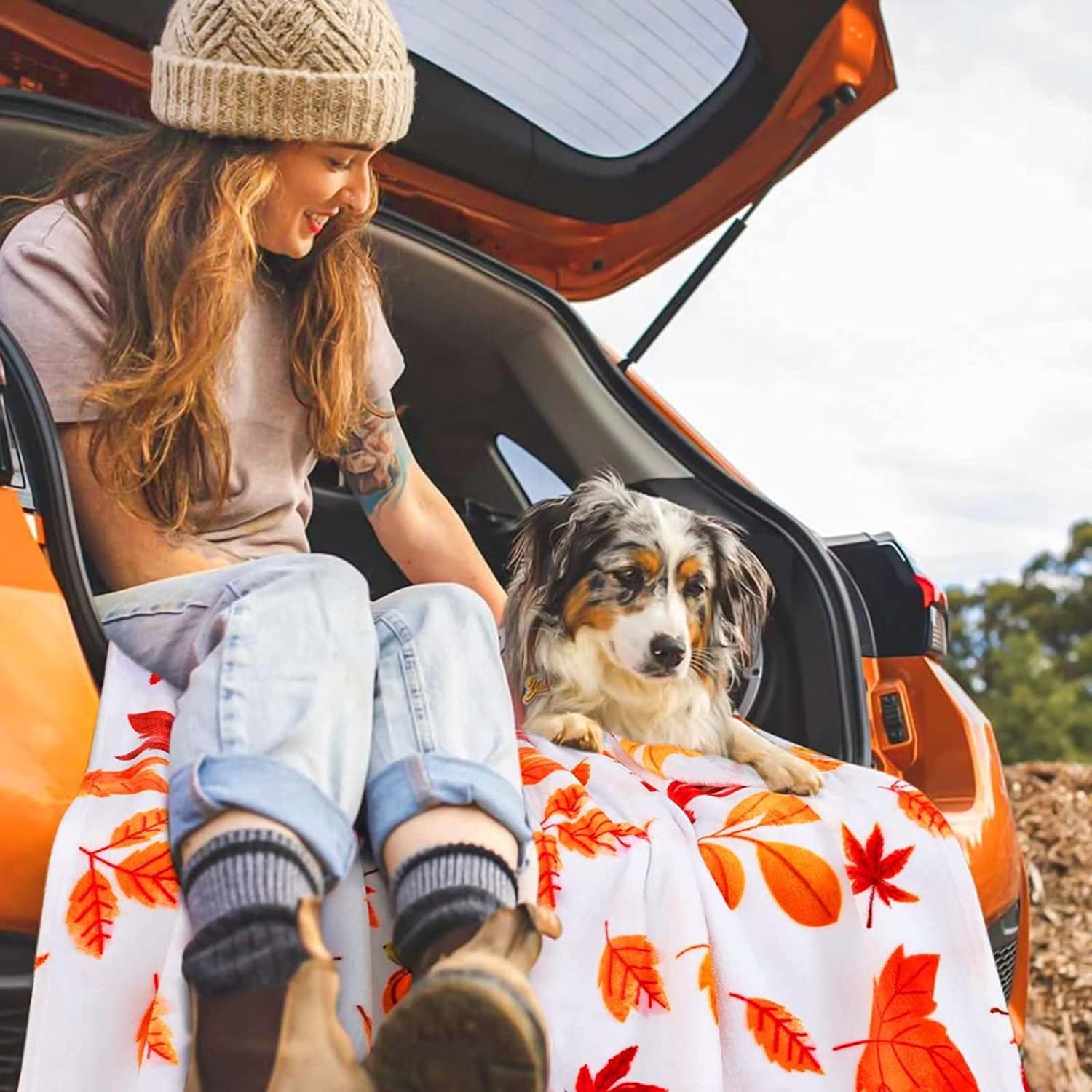 Fall Throw Blanket, Halloween Pumpkin Autumn Plush Fall Decor Fleece Fuzzy Picnic Throw Blanket for Couch Sofa Chairs, Thanksgiving Day Gift Orange Leaf Blankets and Throws for Home (50" x 60")
