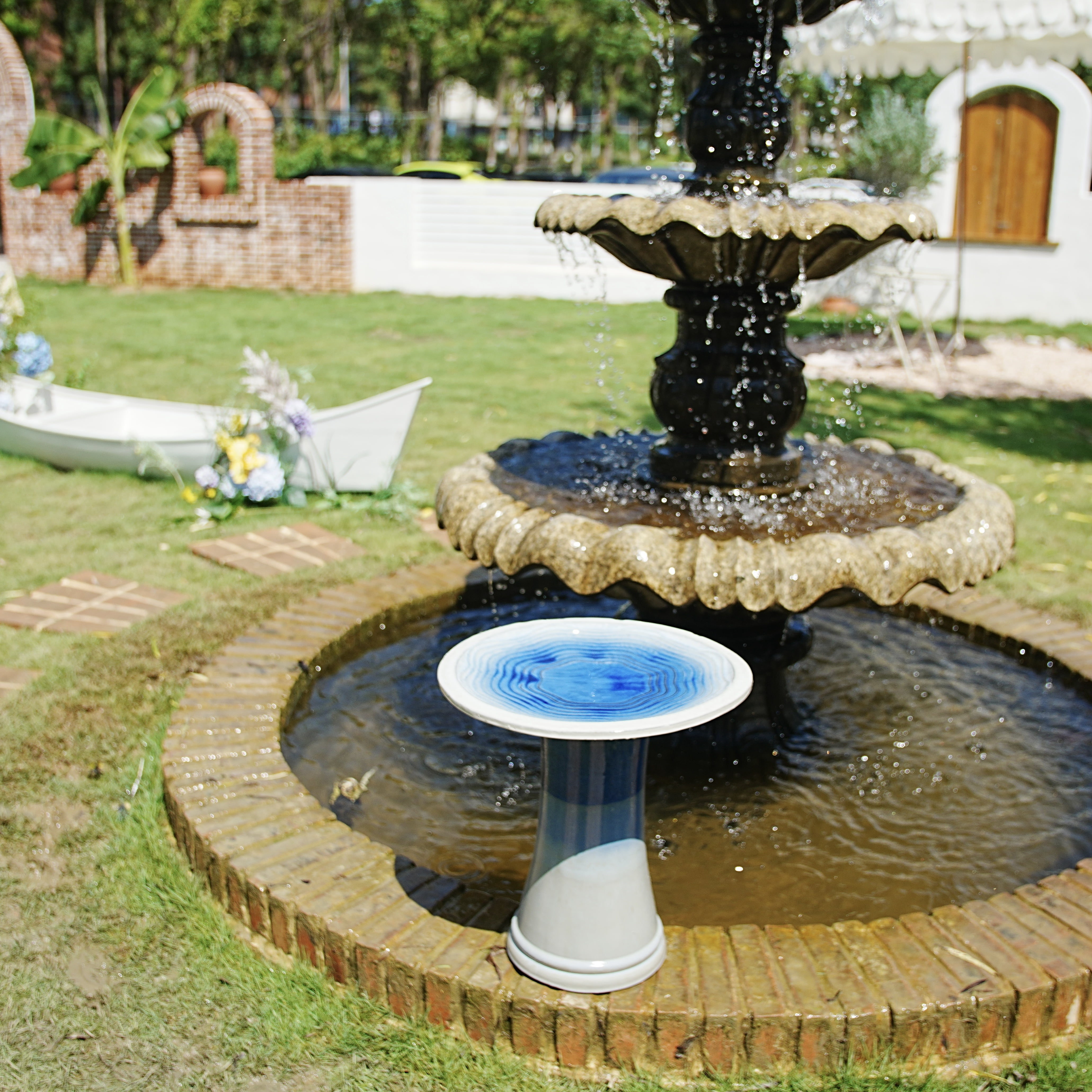 mdj pottery Blue Ceramic Pedestal Bird Bath, 18 inch Tall, 17 inch Wide Outdoor Decor Bowl for Garden, Patio & Backyard