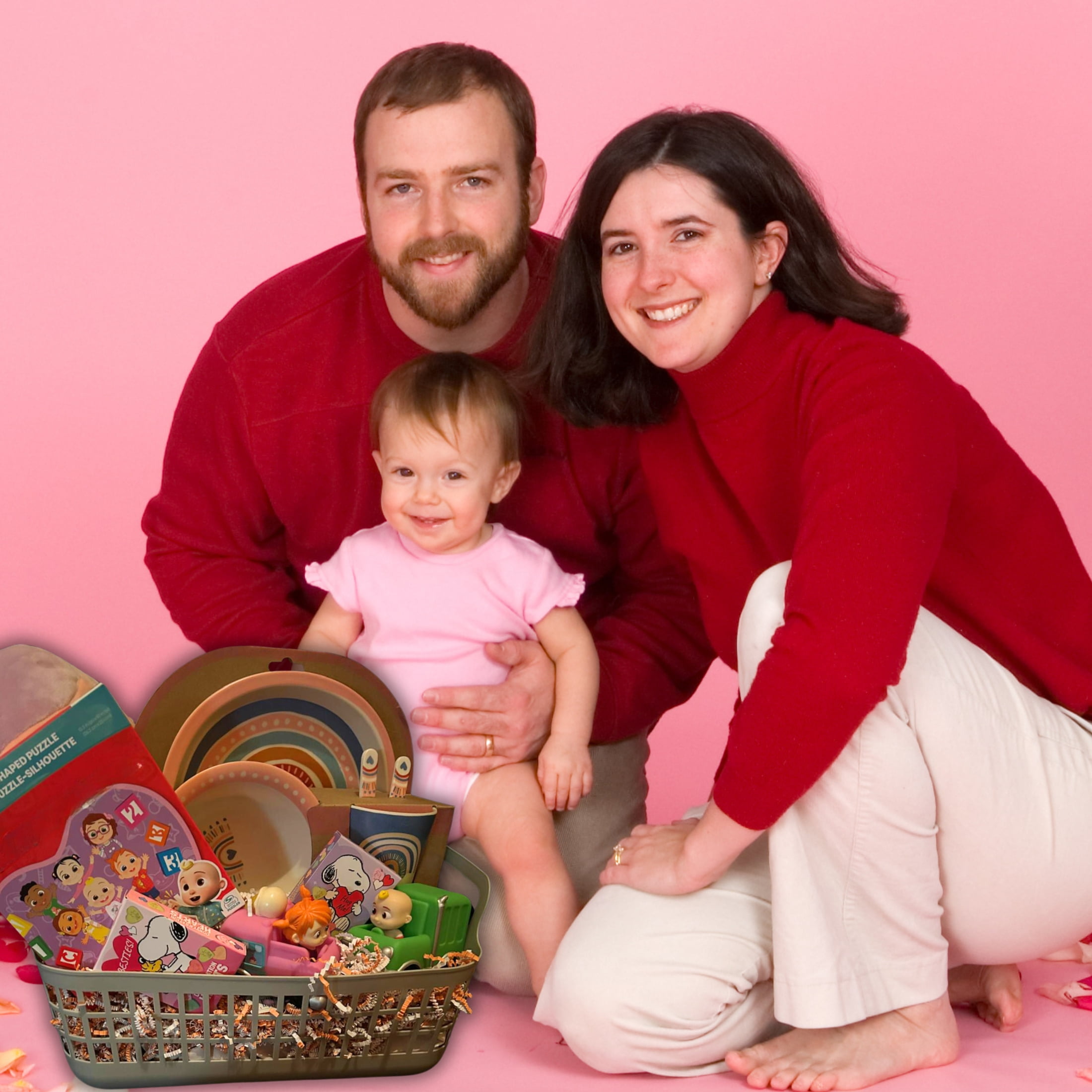 Home and Kitchen Valentine's Day Gift Basket Treats Set Goodies for Her Him Wife Husband Men Women Mom Mother Wedding Birthday Holiday Anniversary Party Favor Decoration Supplies
