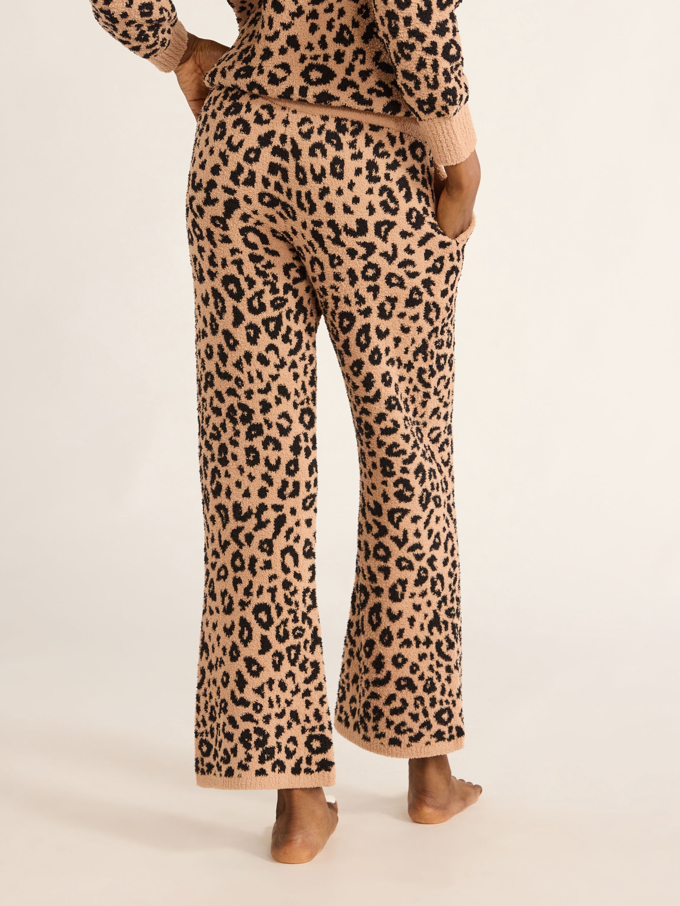 Joyspun Women's and Women’s Plus Chenille Pull-On Pants, 28” Inseam, Size XS - 3X