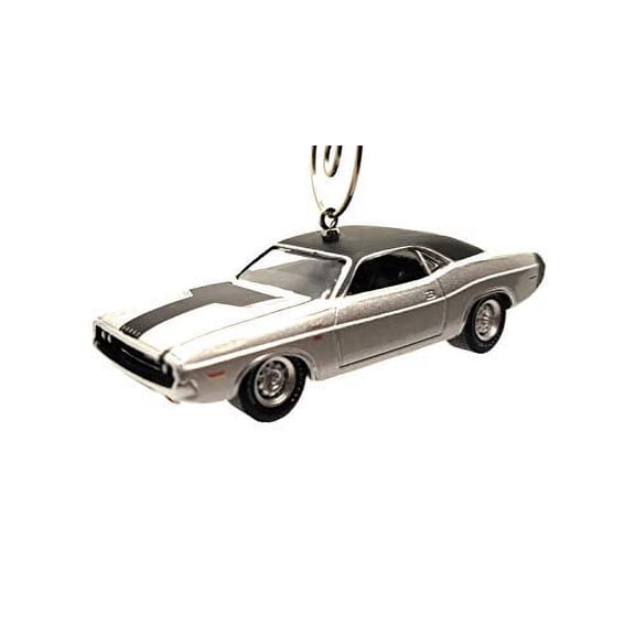 1970 Dodge Callenger R/T Hemi Christmas Ornament 1:64 Silver
