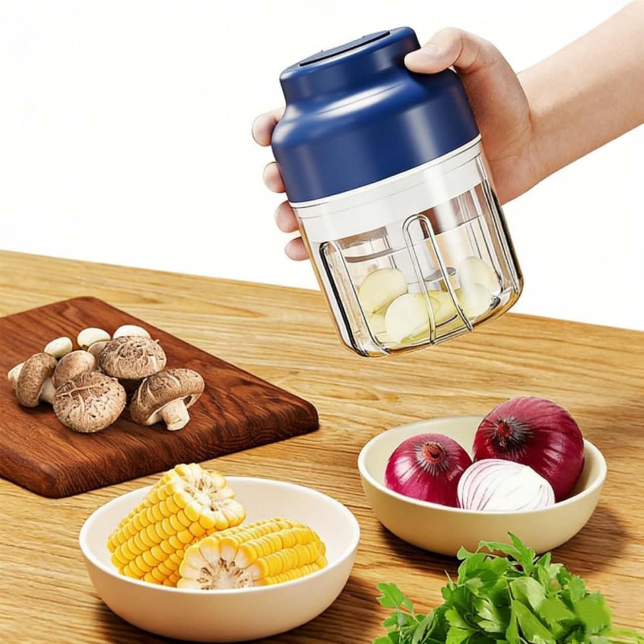 Electric Garlic Chopper, Mini Portable Veggie Cutter, USB Charging Wireless Food Processor, Portable Mini Electric Garlic Food Chopper for Garlic, Onion, Chili