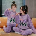 thumbnail image 3 of Ropa de dormir de franela cálida para niños y niñas, conjunto de pijamas de Navidad a juego para la familia, ropa de casa de lana de flores lindas, ropa de estar por casa, invierno, nuevo, 3 of 4