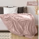 thumbnail image 2 of Cama polar Blanket Utopia, tamaño queen, rosa, 300 g/m², 2 of 8