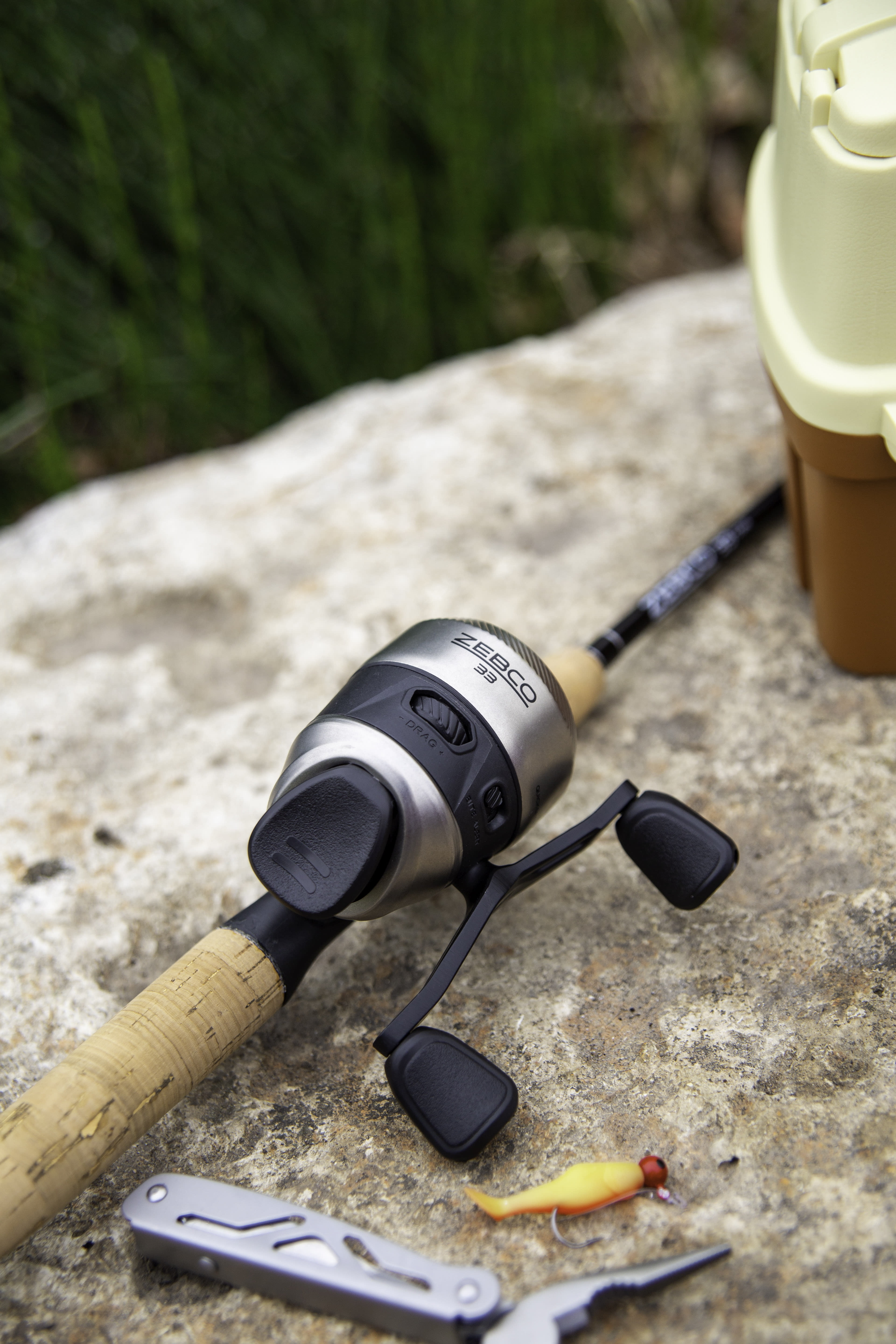 Zebco 33 Cork Handle Spincast Reel and IM6 Graphite Fishing Zebco 33 Cork Handle Spincast Reel and IM6 Graphite Fishing