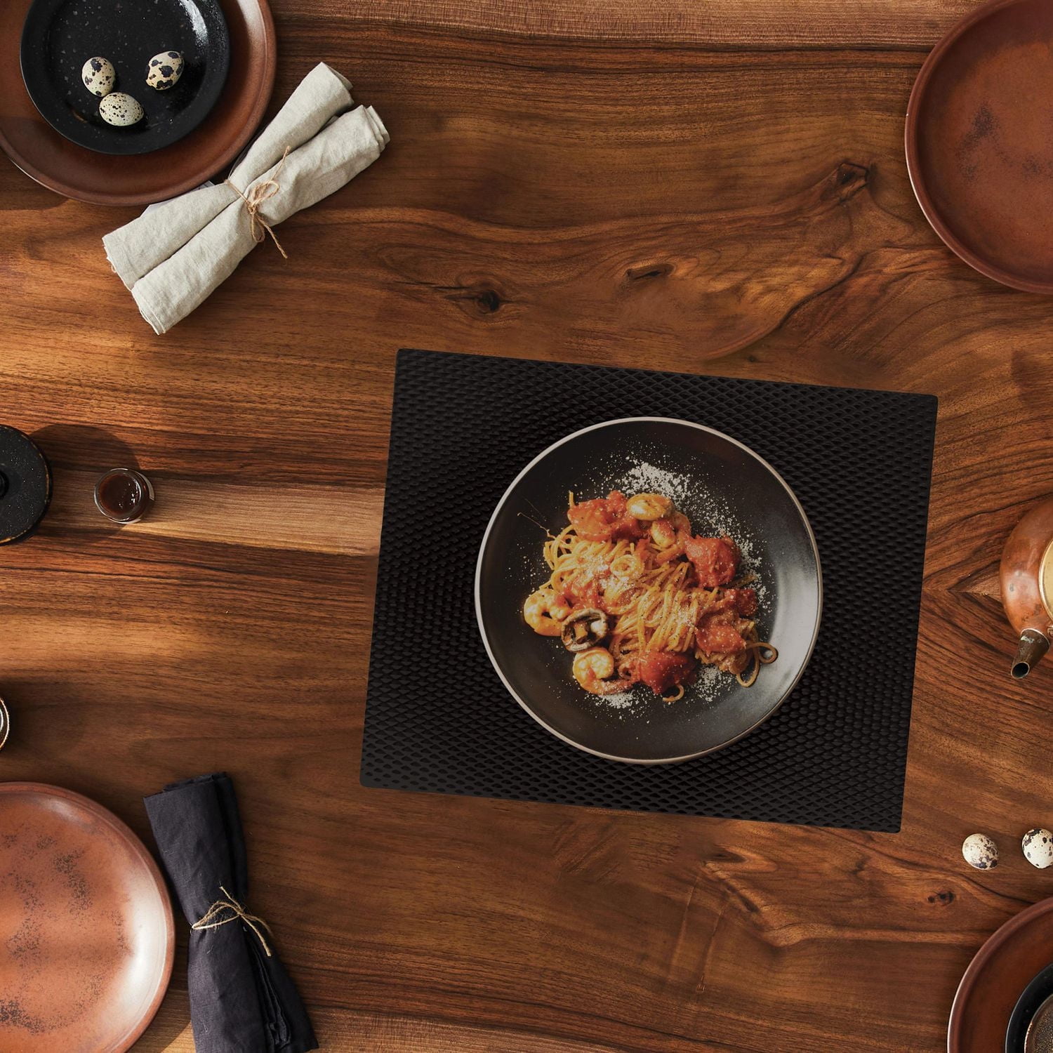 Tapis de comptoir antidérapant noir mat 14 x 17 pouces