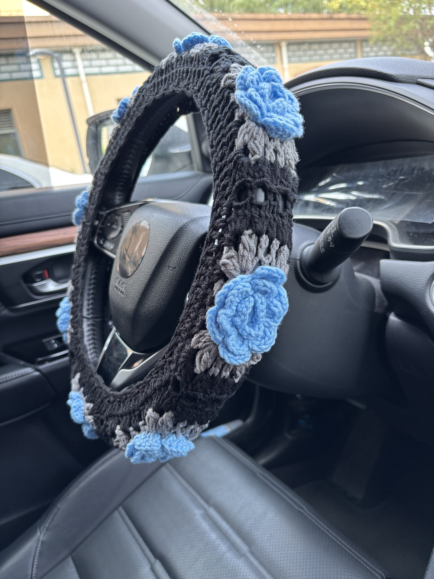 Crochet Roses Flower Steering Wheel Cover&Seat belt Cover: Car Accessory Gift