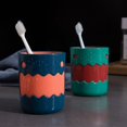thumbnail image 4 of Cute Little Monster Taza de enjuague bucal a juego, soporte reutilizable para cepillos de dientes, taza de baño, taza para cepillado de dientes, plástico 301 - 400 ml (1 unidad, azul + naranja), 4 of 5