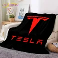 thumbnail image 3 of Manta de franela suave con el logotipo del coche Tesla impresa en 3D para camas, dormitorios, sofás, picnics, manta para cubrir la siesta al aire libre, regalo, 3 of 5