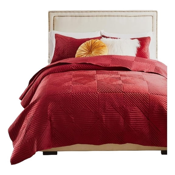 Benjara Ahab 3pc Full to Queen Quilt and Pillow Sham Set- Red Dutch Velvet Face