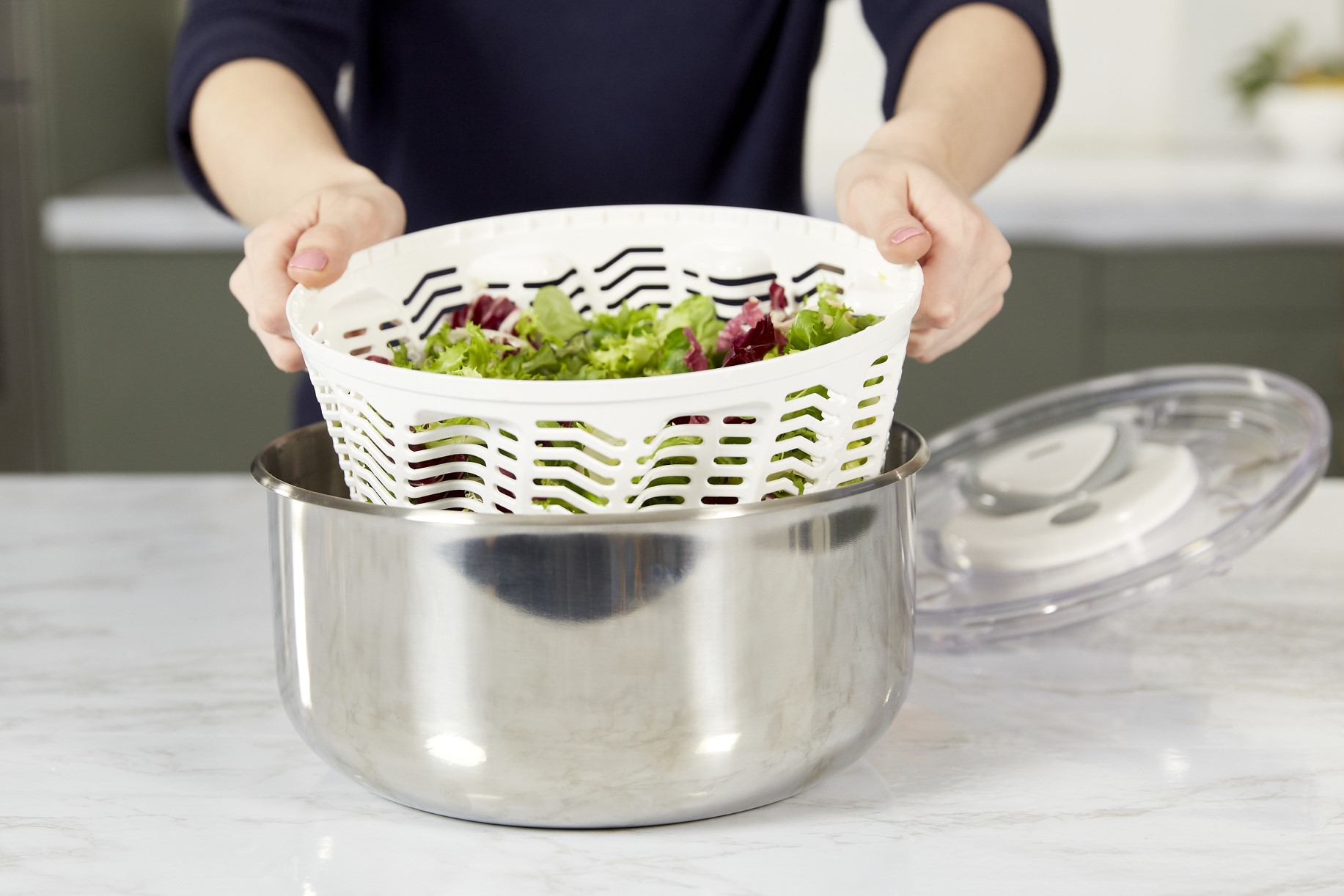 Zyliss Easy Spin 2 Stainless Steel Salad Spinner and Vegetable Washer with Silver Steel Serving Bowl 2.31 lb - image 5 of 6