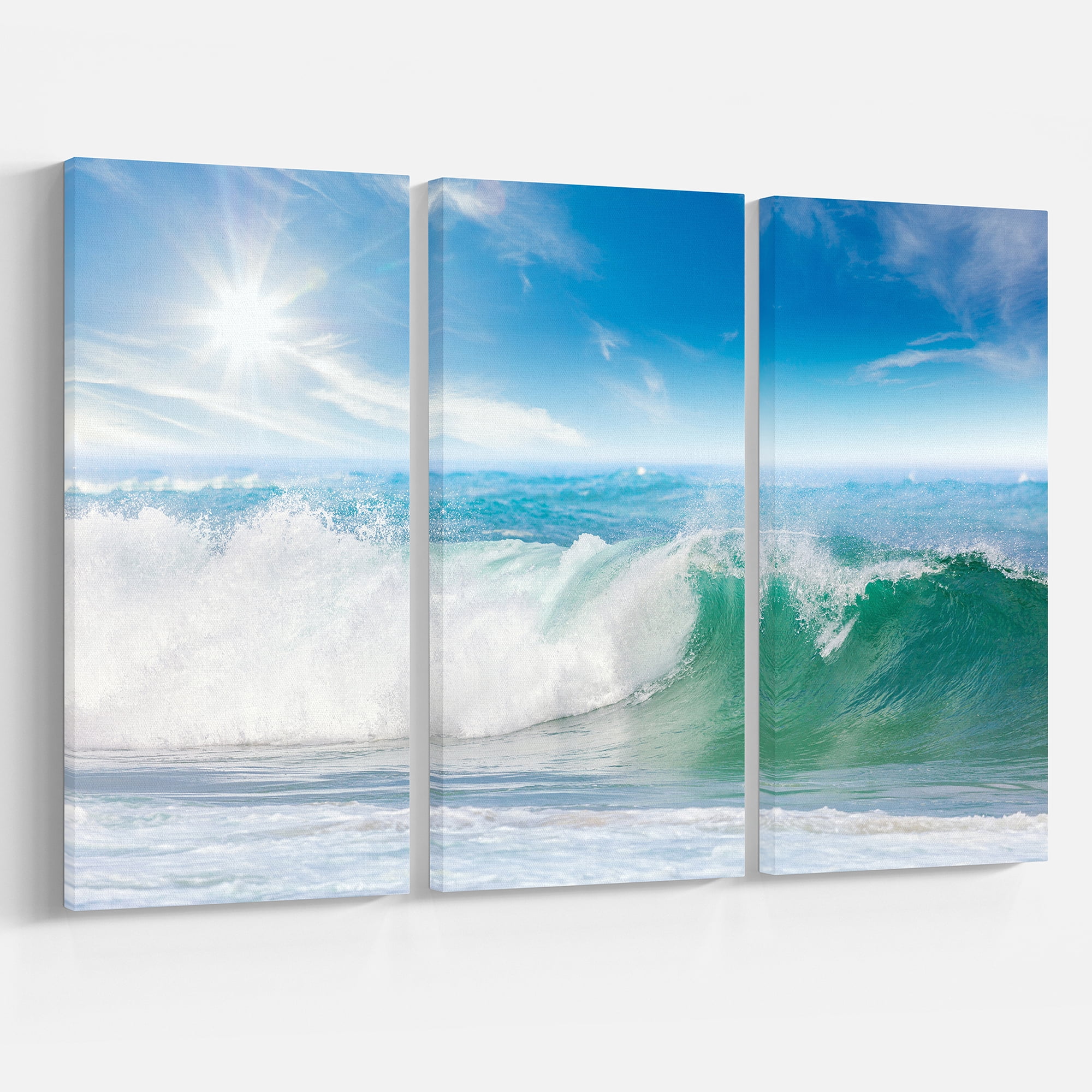 Designart 'White and Blue Waves under Sun ' Seascape Canvas Art Print