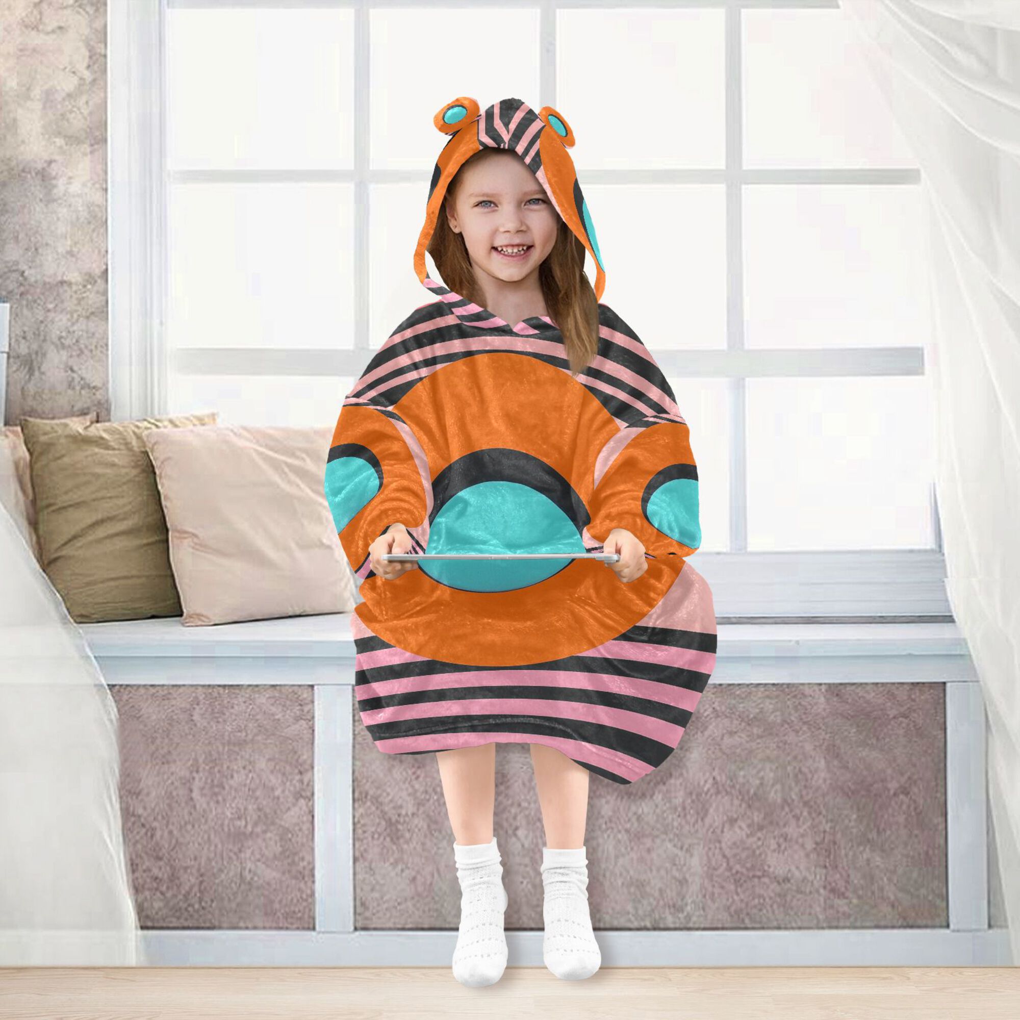 FORMRS Wearable Blanket Hoodie with Sleeves for Kids Cozy Flannel Sweatshirt, Orange Circle