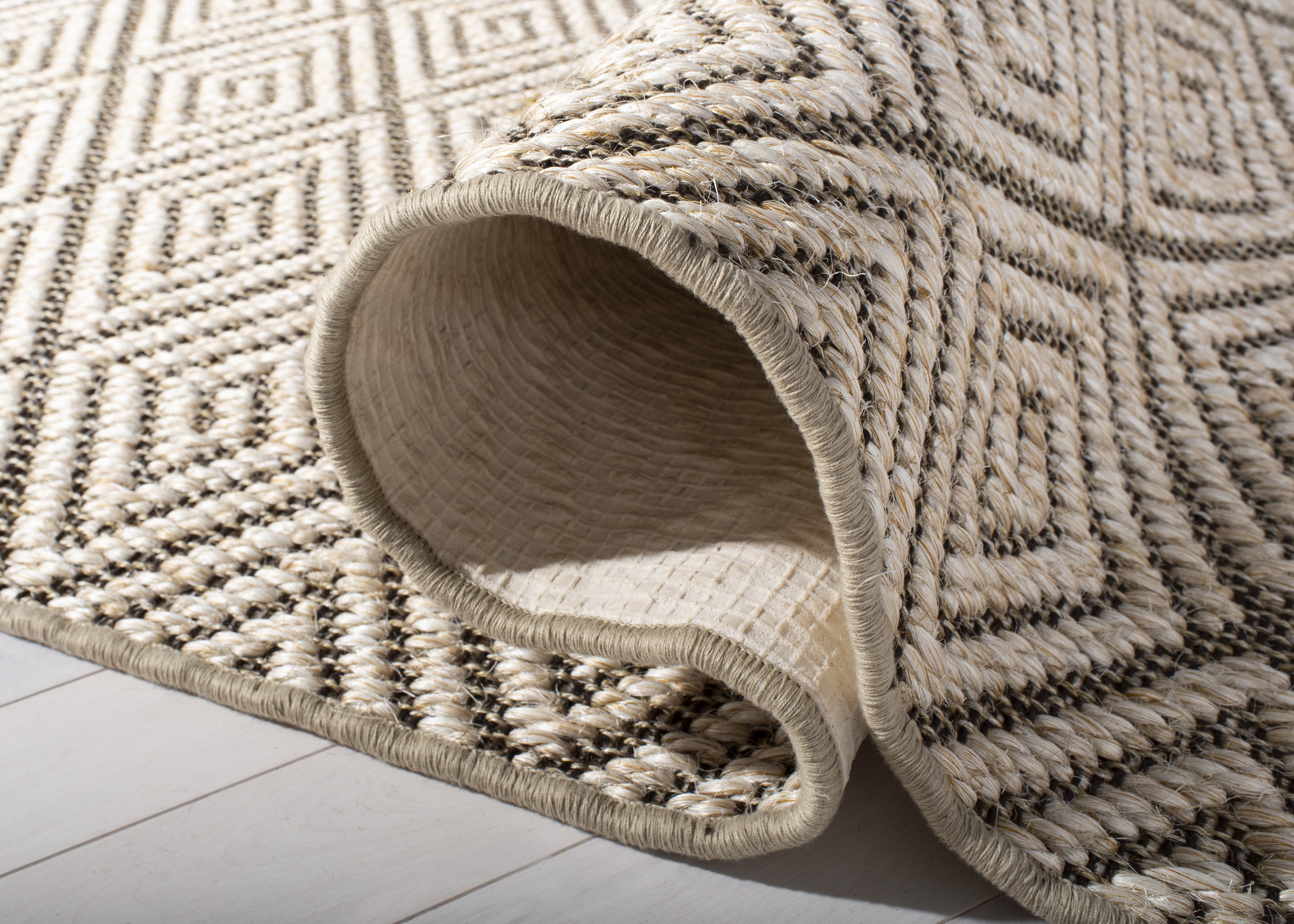 SAFAVIEH Palm Beach Stars Geometric Diamonds Sisal Area Rug, Beige/Brown, 9' x 12'