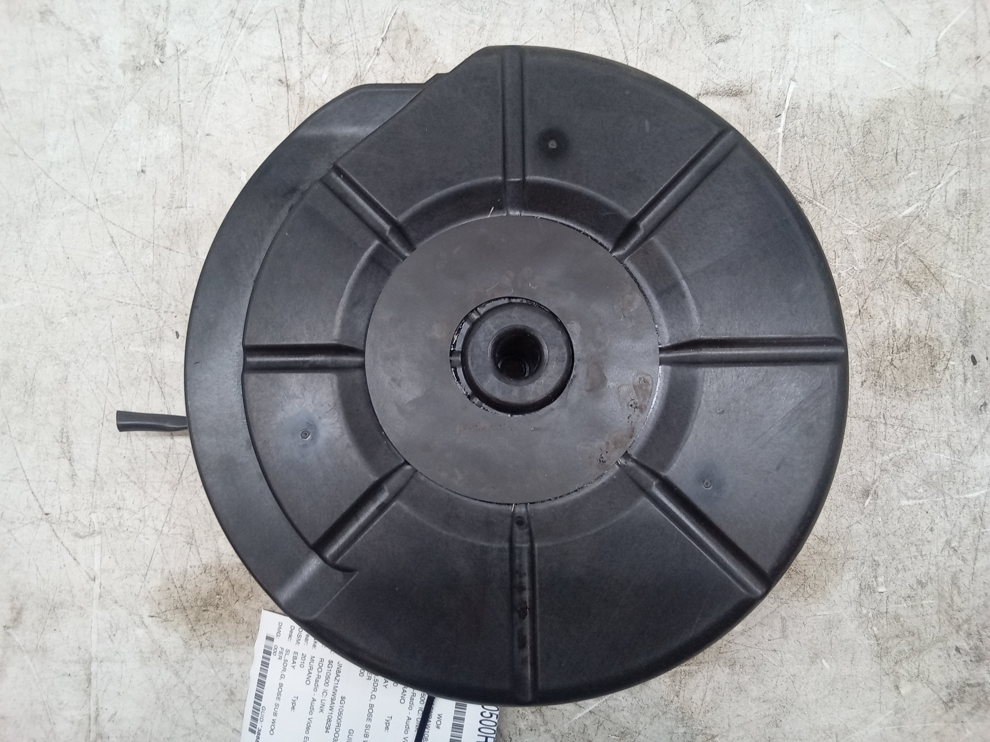 Pre-Owned 10 Nissan Murano Bose Sub Woofer OEM - Verify Specific Vehicle Fitment In Description - (Good)