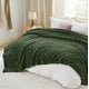 thumbnail image 5 of Manta Bedsure GentleSoft de Franela y Forro Polar para Cama Queen en Bronce, 5 of 8