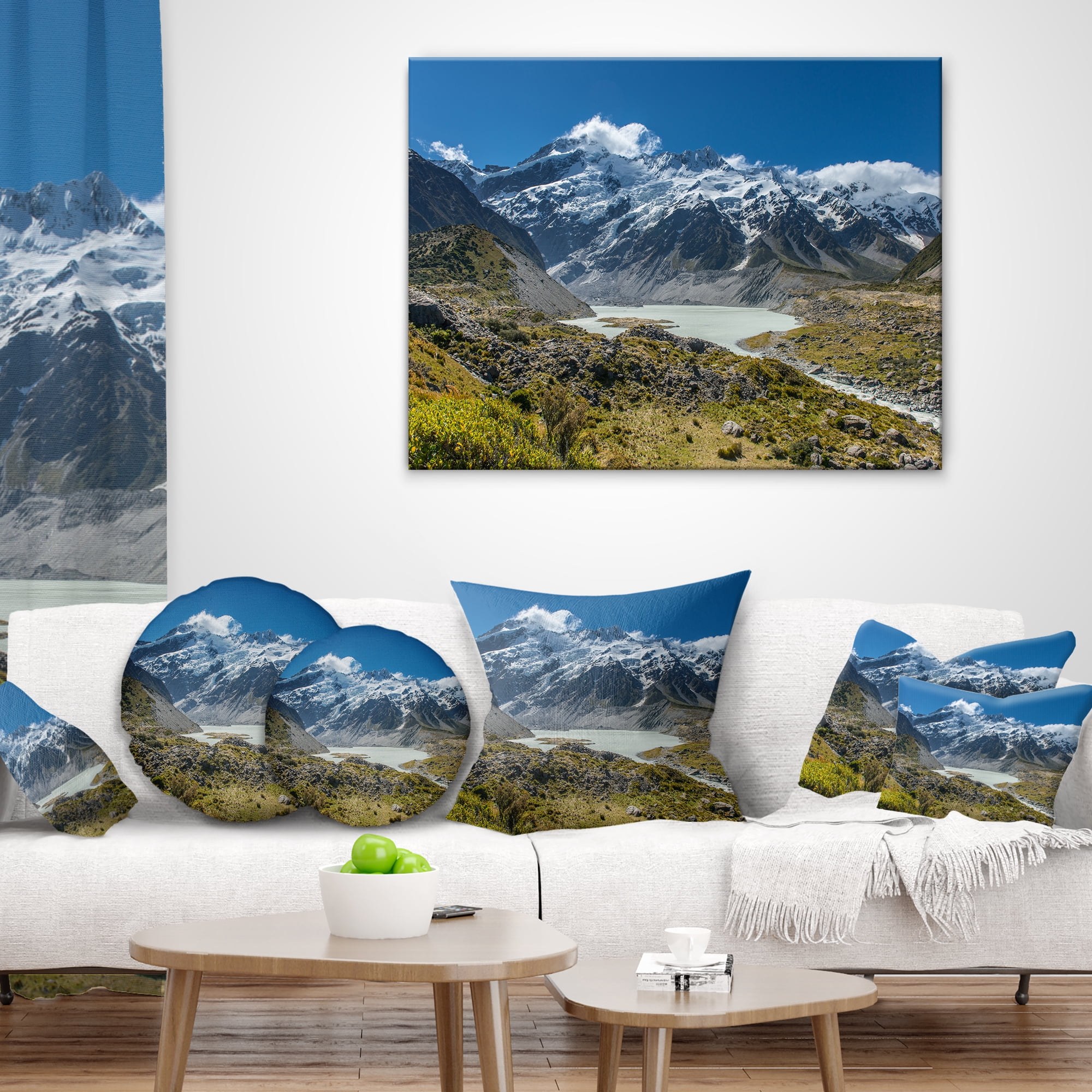 Designart Green and White Mountains New Zealand - Landscape Printed Throw Pillow - 16x16