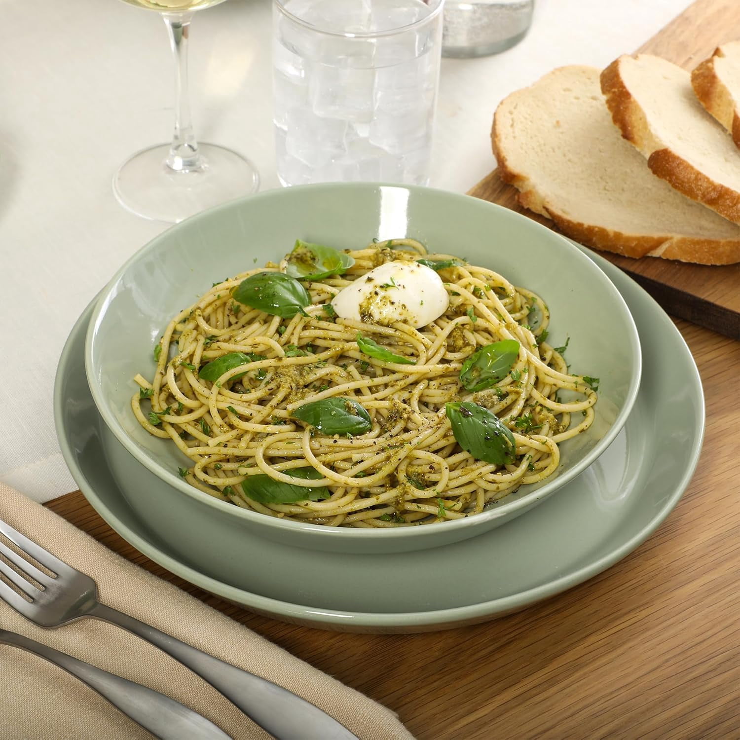 Gibson Home Oslo Dinnerware Set for 4, 16-Piece White Porcelain Plates and Bowls — Ceramic Dish Set | Microwave & Dishwasher Safe