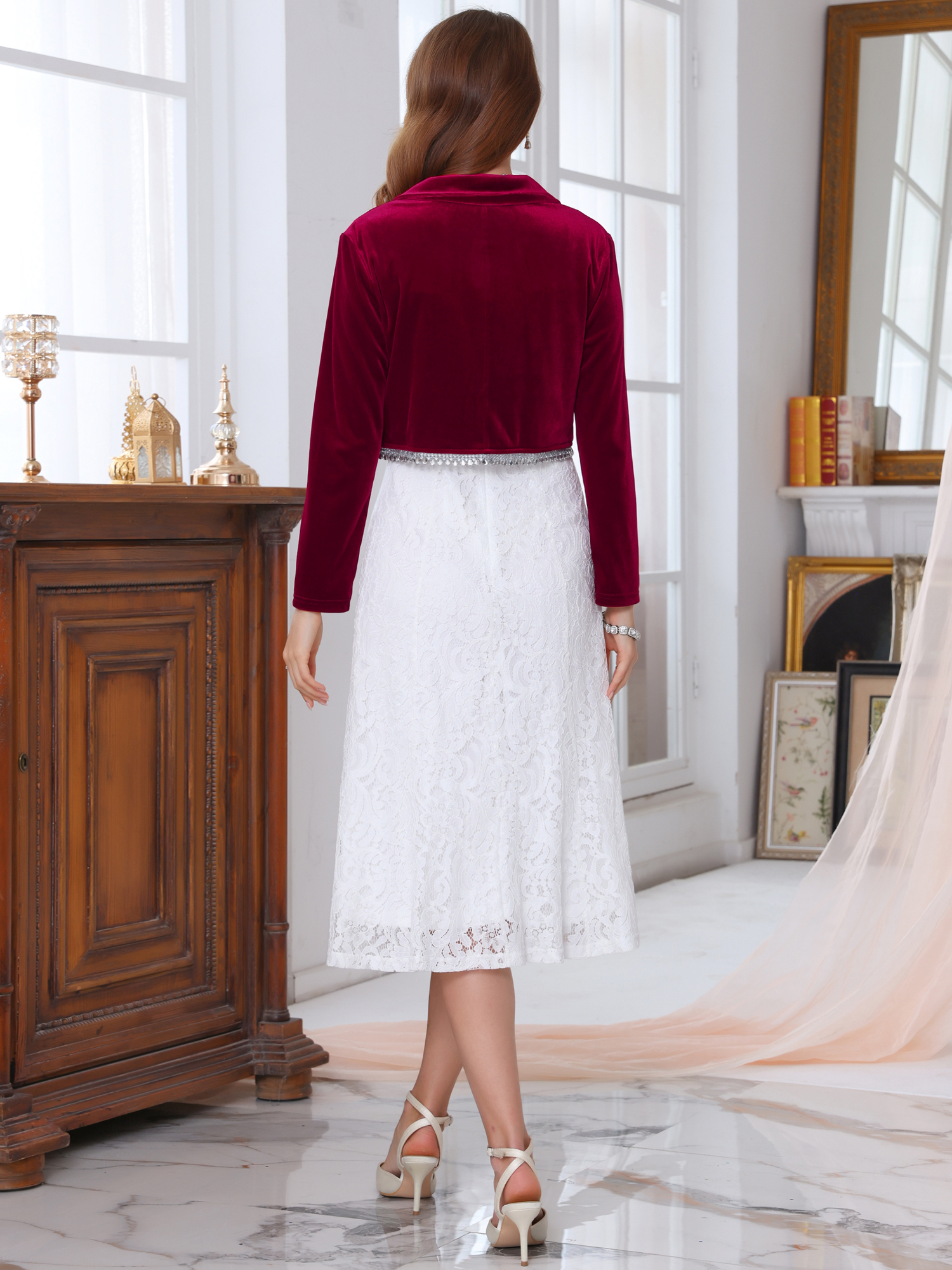 DARING DIVA Women's Elegant Velvet Shrug With Sparkle Trim M Burgundy