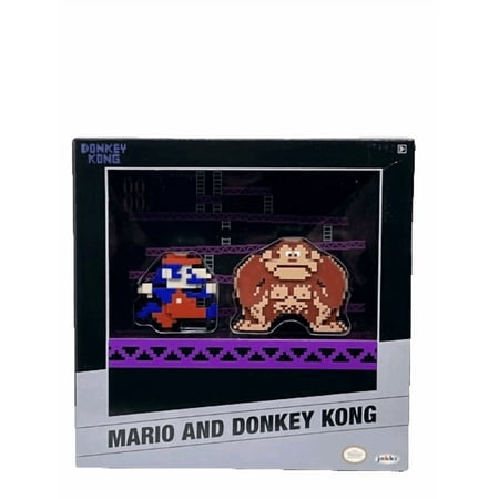 World of Nintendo 8-Bit Mario and 8-Bit Donkey Kong Figure Diorama