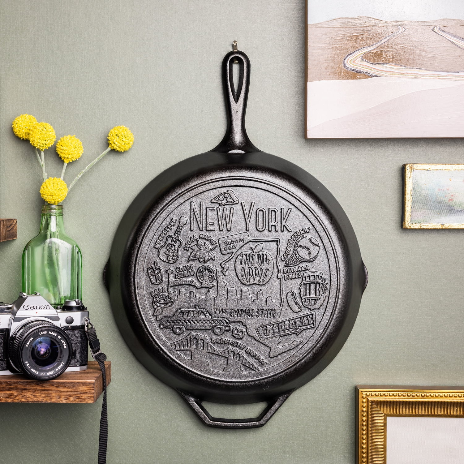 Lodge 12 Inch Seasoned Cast Iron Skillet w/ New York Road Trip