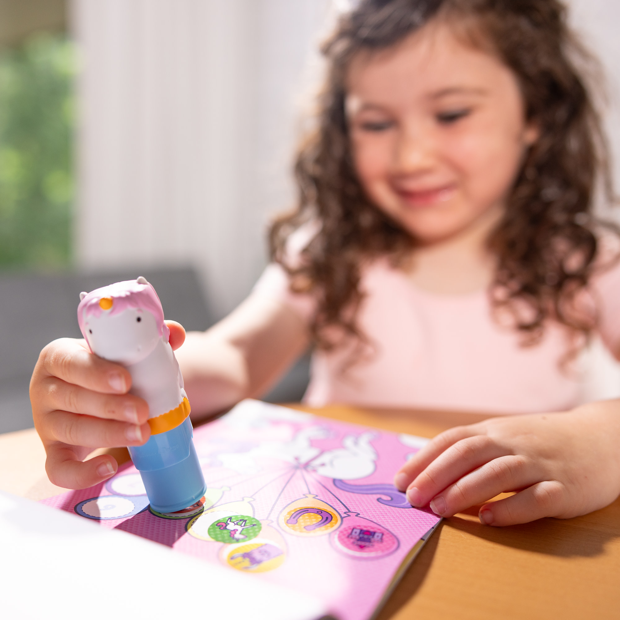 Melissa & Doug Sticker WOW!™ Unicorn Bundle: Sticker Stamper, 24-Page Activity Pad, 600 Total Stickers, Arts and Crafts Fidget Toy Collectible Character